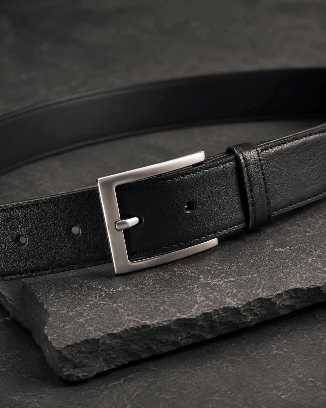 Maison Noir Minimal Leather Belt