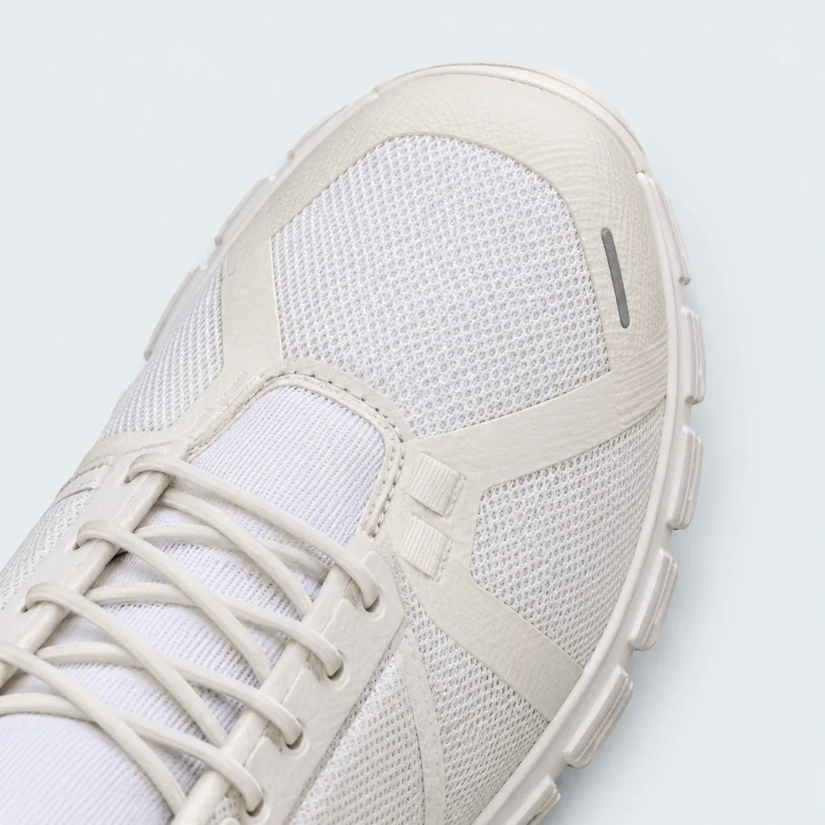CL 6 White White