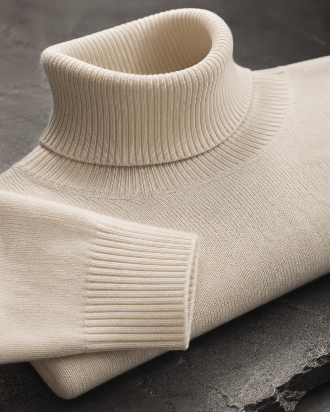 Maison Noir Atelier Merino Roll-Neck